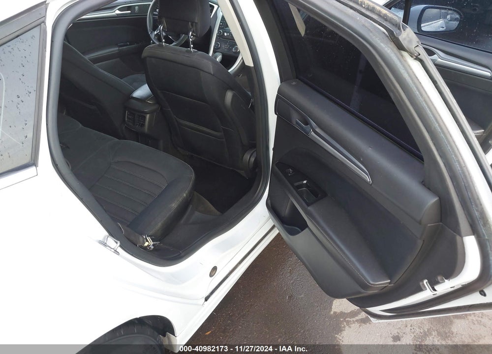 2014 FORD FUSION SE VIN: 3FA6P0HD2ER286377