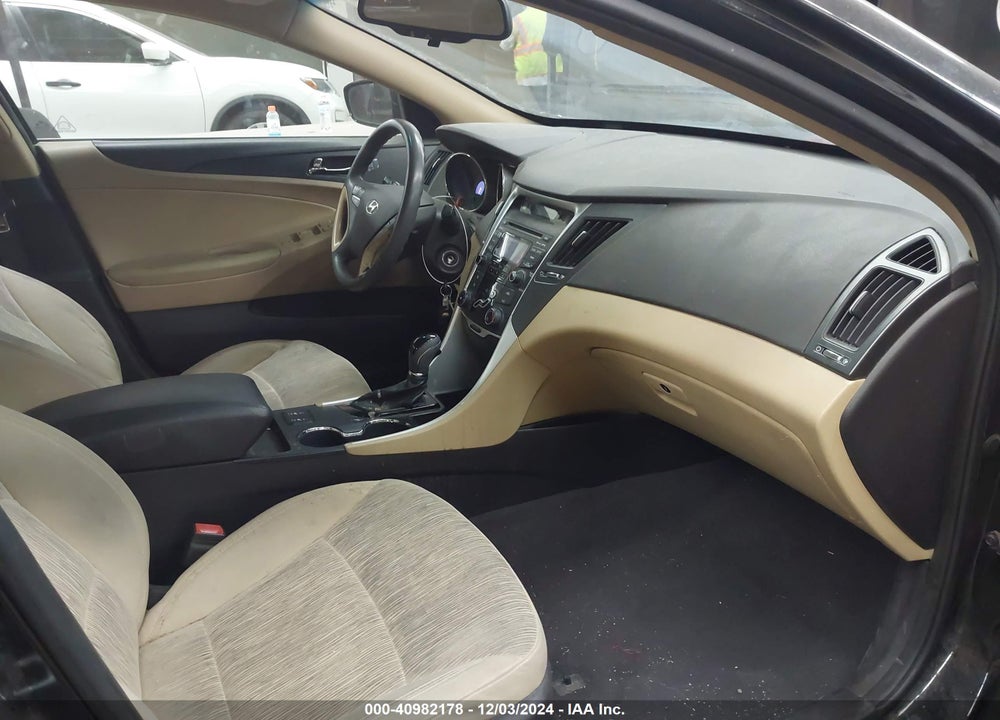 2013 HYUNDAI SONATA GLS VIN: 5NPEB4AC6DH724526
