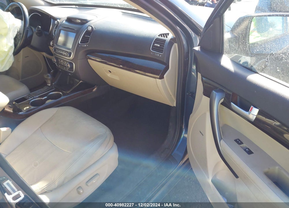2015 KIA SORENTO EX V6 VIN: 5XYKU4A75FG587492