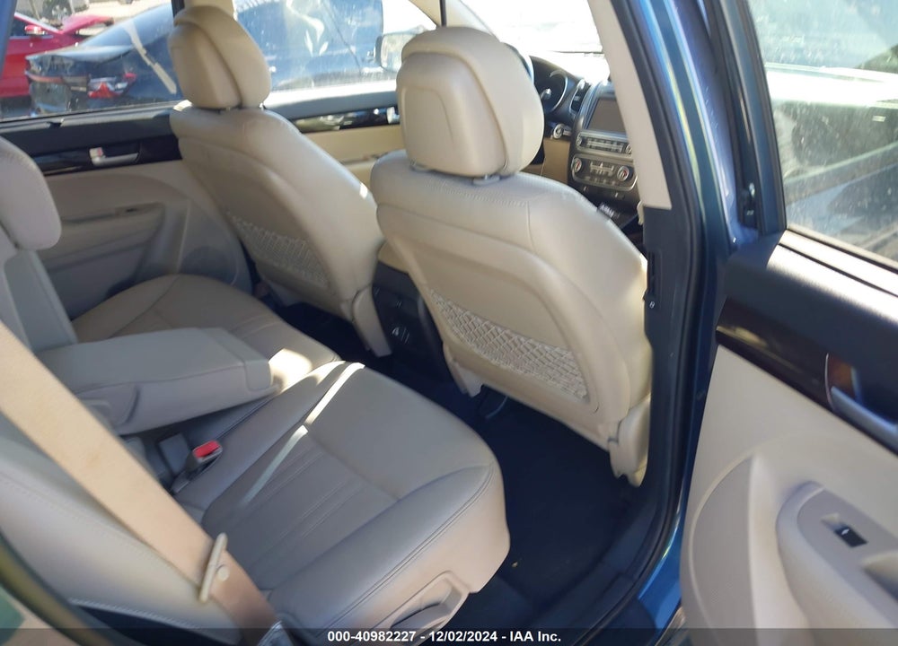 2015 KIA SORENTO EX V6 VIN: 5XYKU4A75FG587492