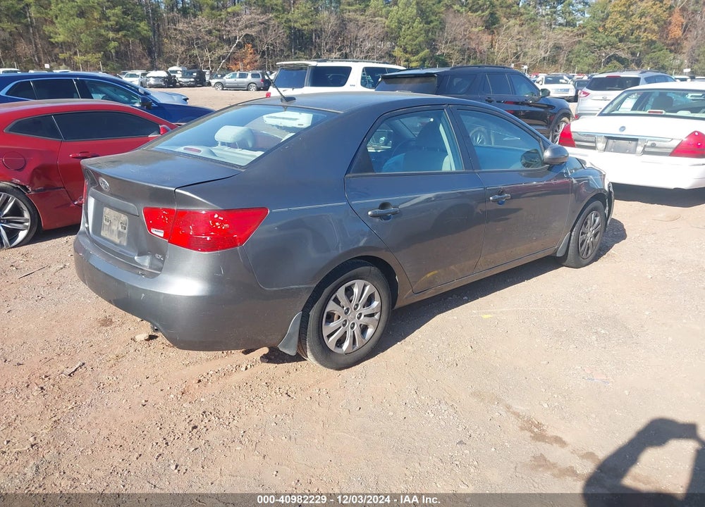 2013 KIA FORTE VIN: KNAFU4A25D5726187