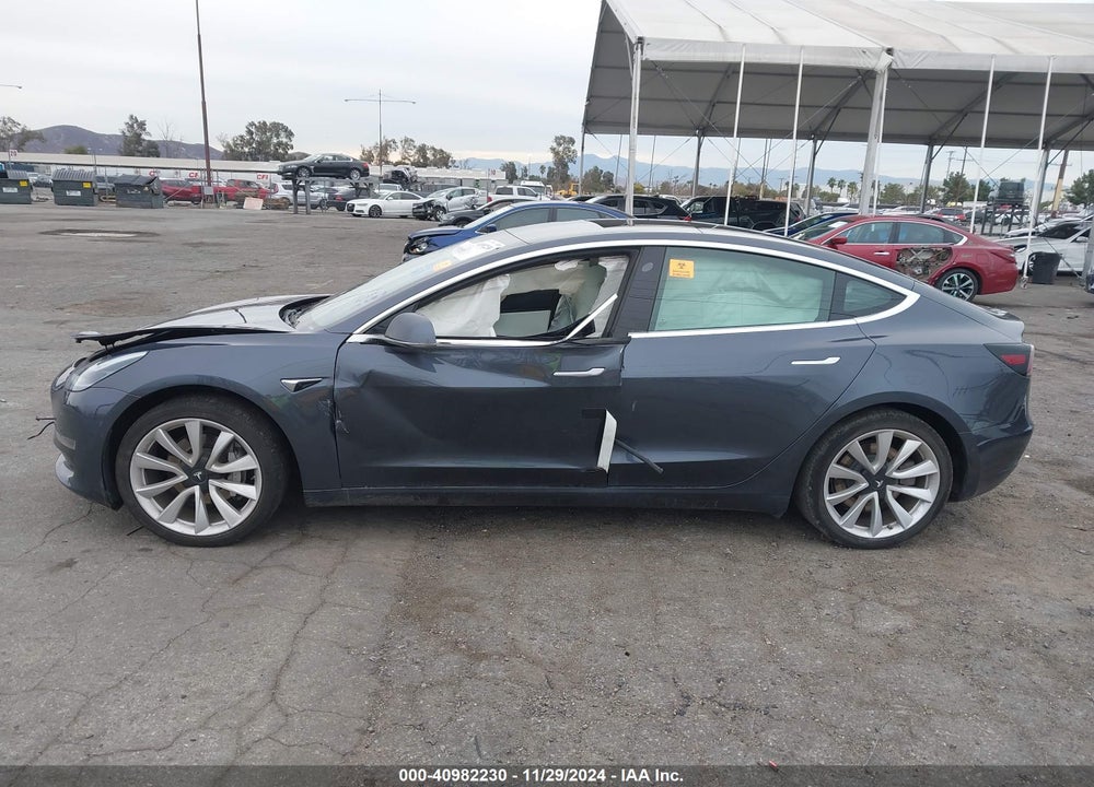 2019 TESLA MODEL 3 VIN: 5YJ3E1EA1KF432011
