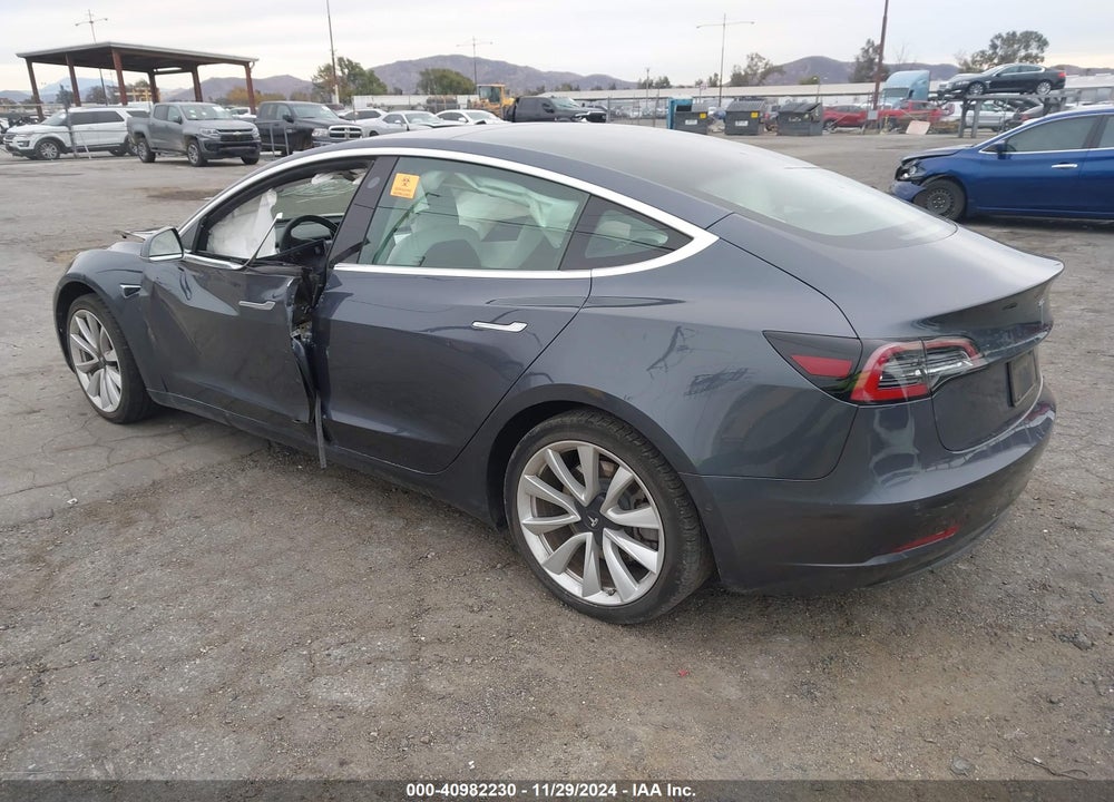 2019 TESLA MODEL 3 VIN: 5YJ3E1EA1KF432011