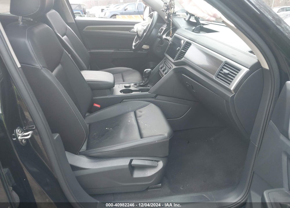 2019 VOLKSWAGEN ATLAS 3.6L V6 SE W/TECHNOLOGY VIN: 1V2UR2CA7KC547130