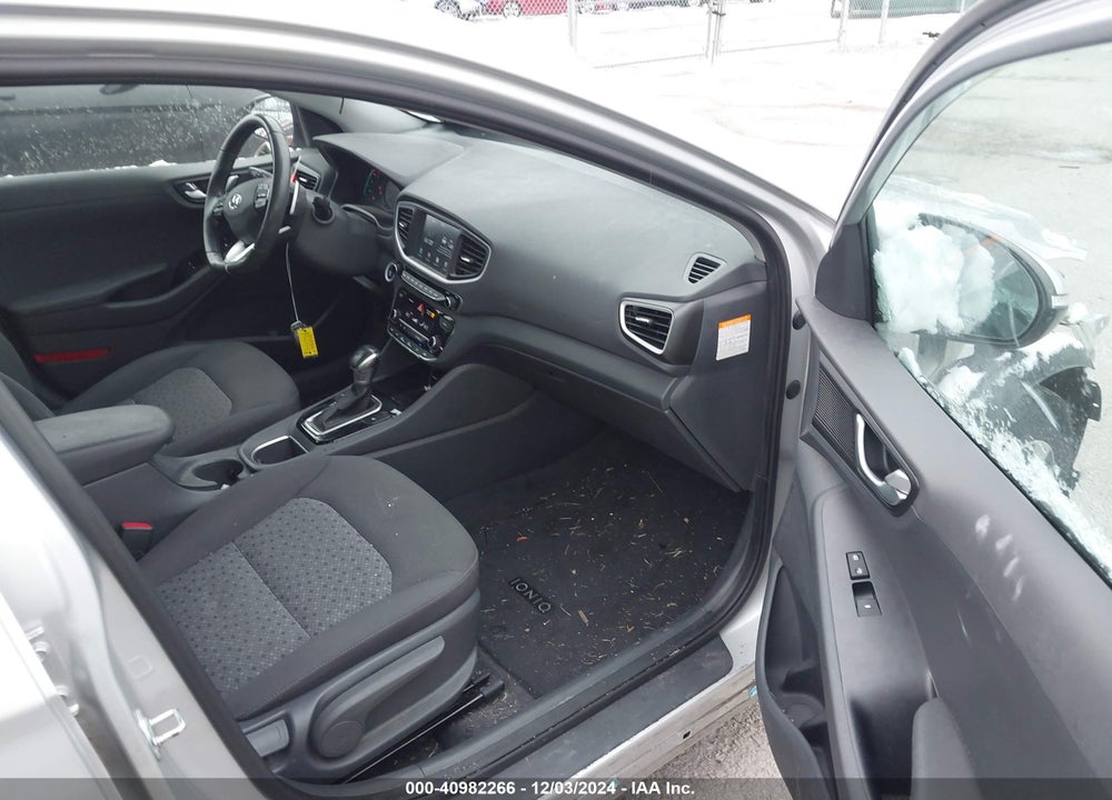 2018 HYUNDAI IONIQ HYBRID SEL VIN: KMHC75LC7JU072668