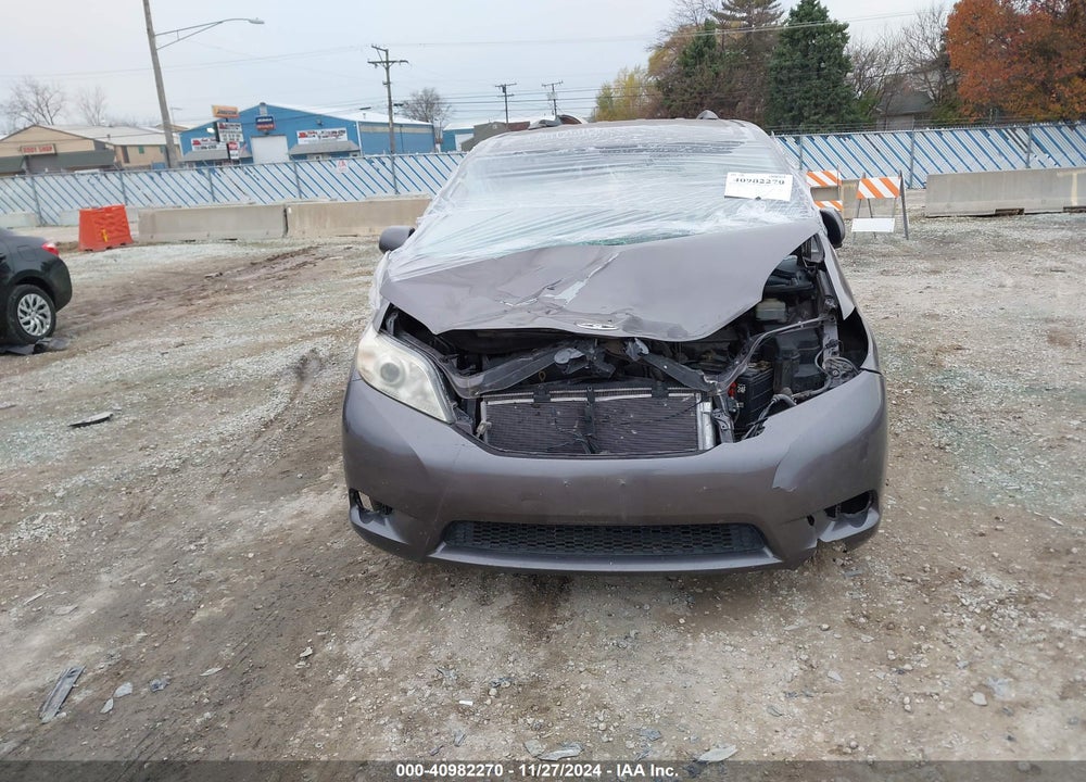 2015 TOYOTA SIENNA LE 8 PASSENGER VIN: 5TDKK3DC0FS680156