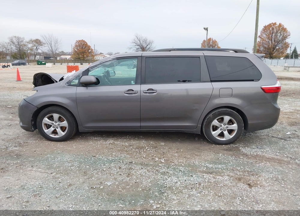 2015 TOYOTA SIENNA LE 8 PASSENGER VIN: 5TDKK3DC0FS680156