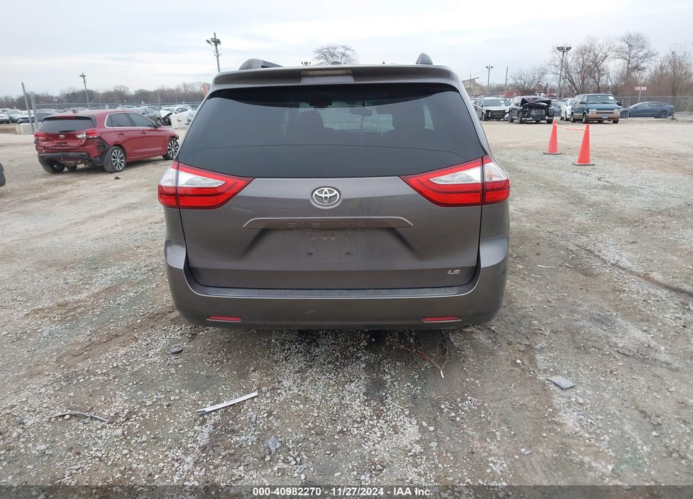2015 TOYOTA SIENNA LE 8 PASSENGER VIN: 5TDKK3DC0FS680156