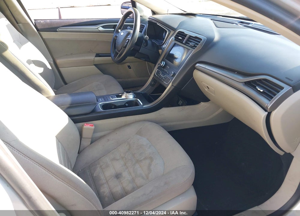 2019 FORD FUSION HYBRID SE VIN: 3FA6P0LU3KR240091