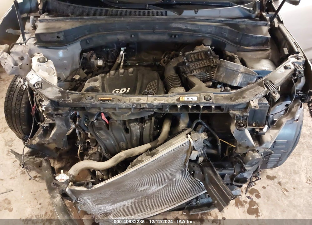 2014 KIA SORENTO LX VIN: 5XYKTCA6XEG531308