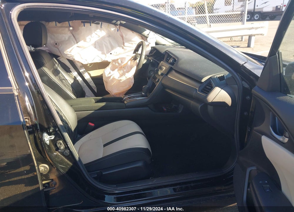 2017 HONDA CIVIC LX VIN: SHHFK7H2XHU217036