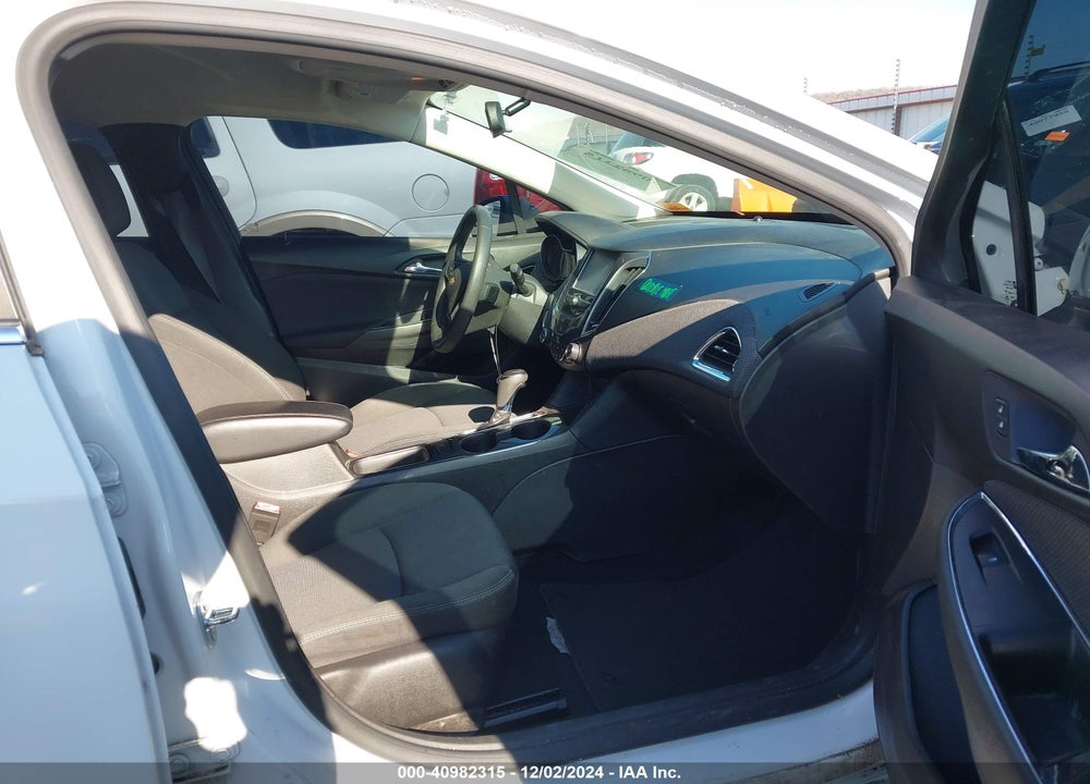 2016 CHEVROLET CRUZE VIN: 1G1BE5SM6G7256371