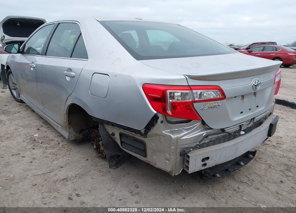 2012 TOYOTA CAMRY SE VIN: 4T1BF1FK2CU142543