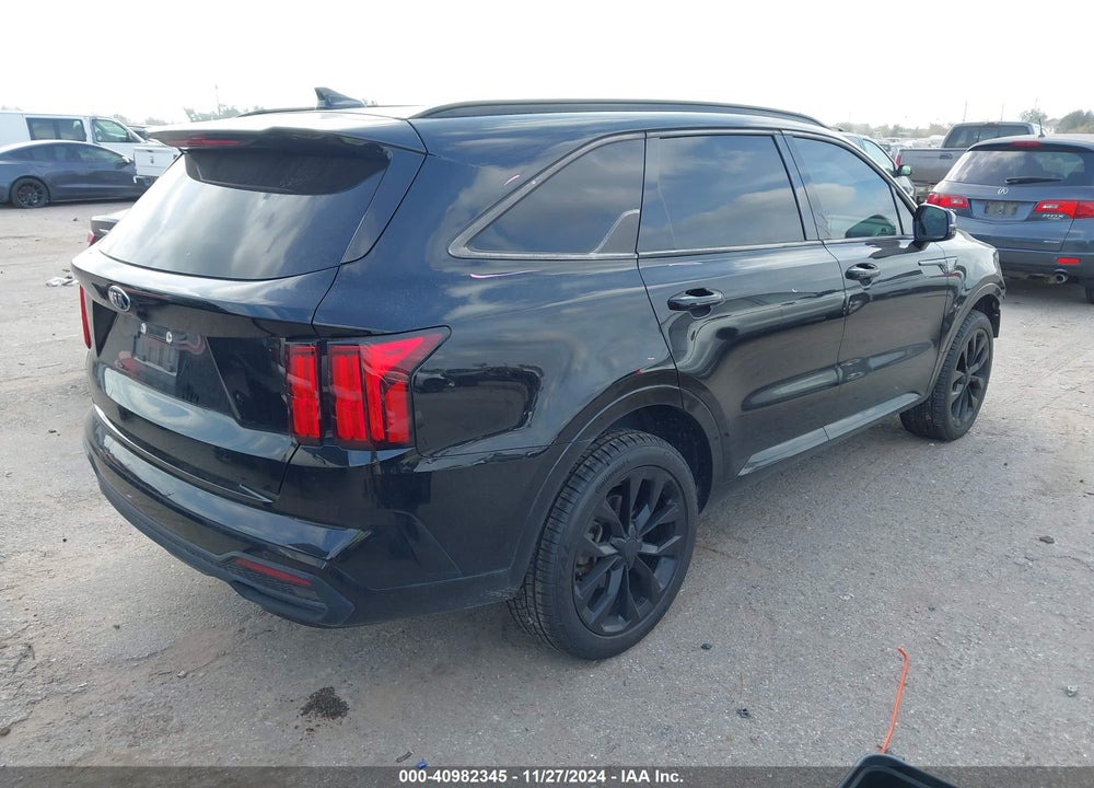 2021 KIA SORENTO SX VIN: 5XYRKDLF4MG015044