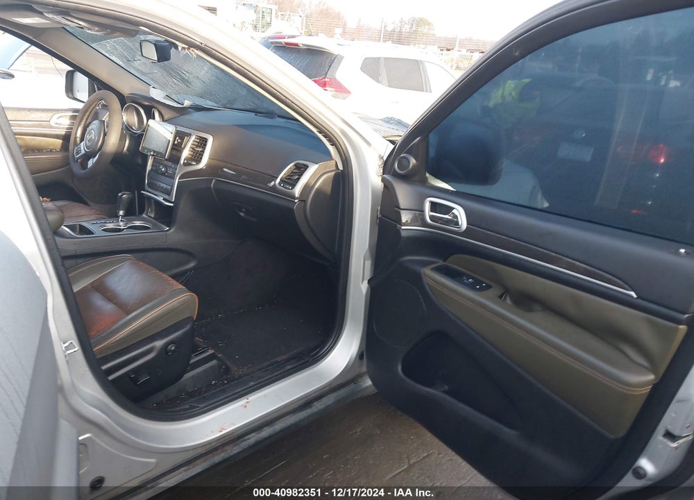 2011 JEEP GRAND CHEROKEE LAREDO VIN: 1J4RS4GG9BC676518