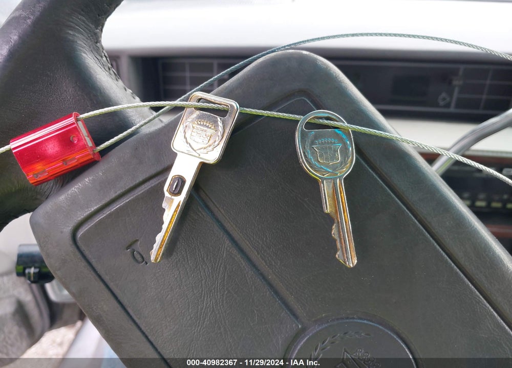 1993 CADILLAC 60 SPECIAL VIN: 1G6CB53B1P4238110