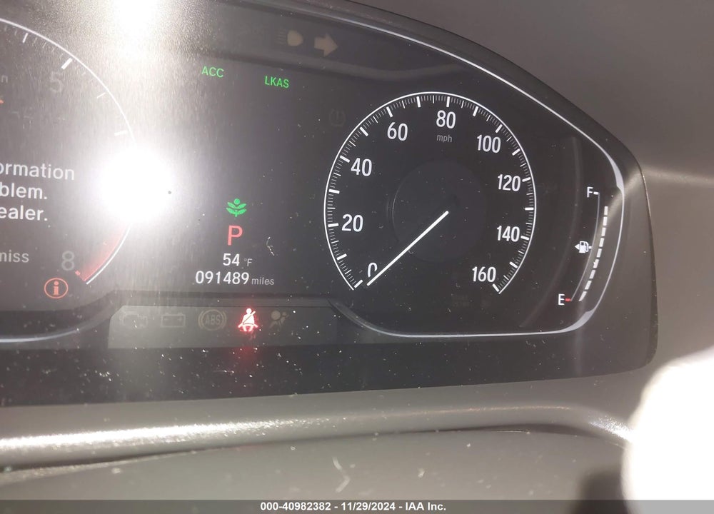 2018 HONDA ACCORD VIN: 1HGCV1F92JA151963