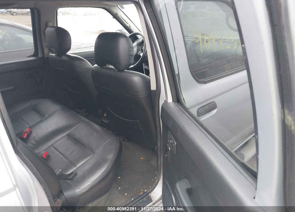 2002 NISSAN FRONTIER SC-V6 VIN: 1N6MD29XX2C333869
