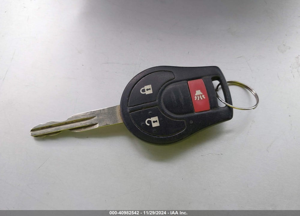 2012 NISSAN ROGUE S VIN: JN8AS5MT0CW611796