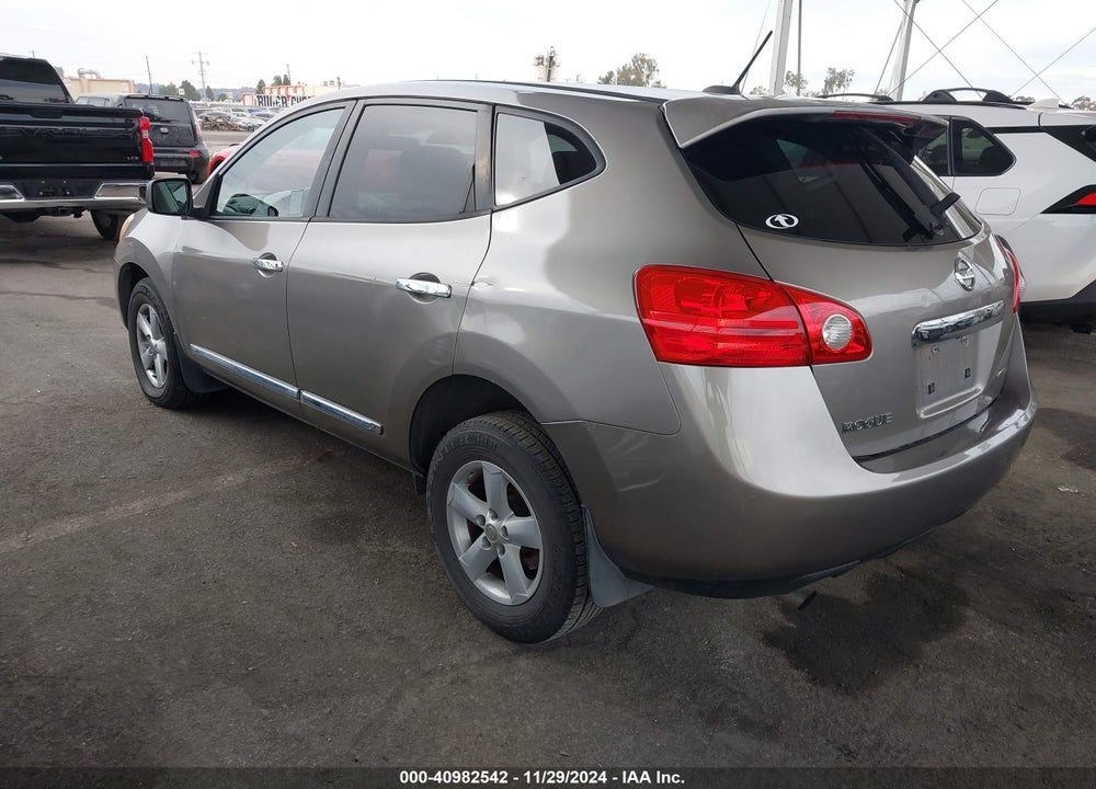 2012 NISSAN ROGUE S VIN: JN8AS5MT0CW611796