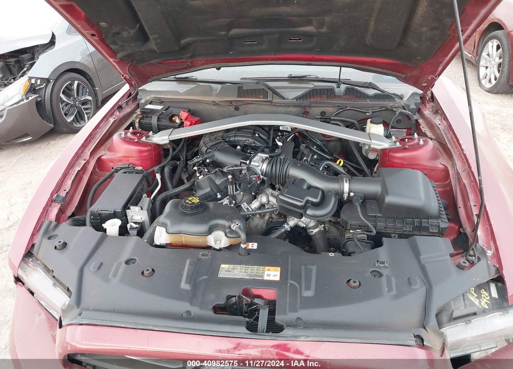 2014 FORD MUSTANG V6 PREMIUM VIN: 1ZVBP8EM6E5257184
