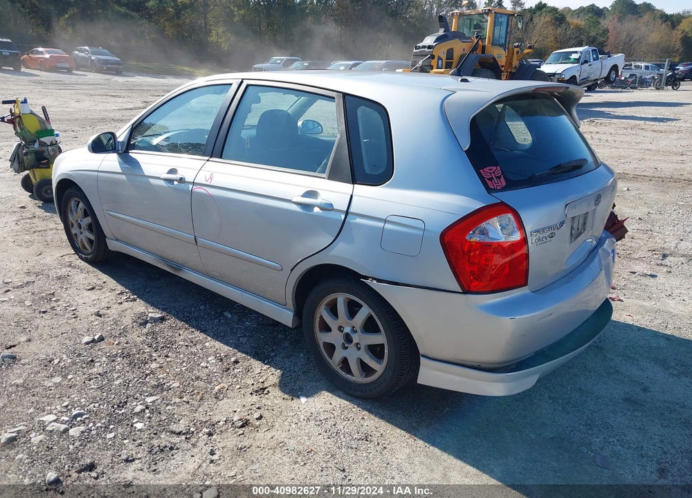 2005 KIA SPECTRA5 VIN: KNAFE161155133701