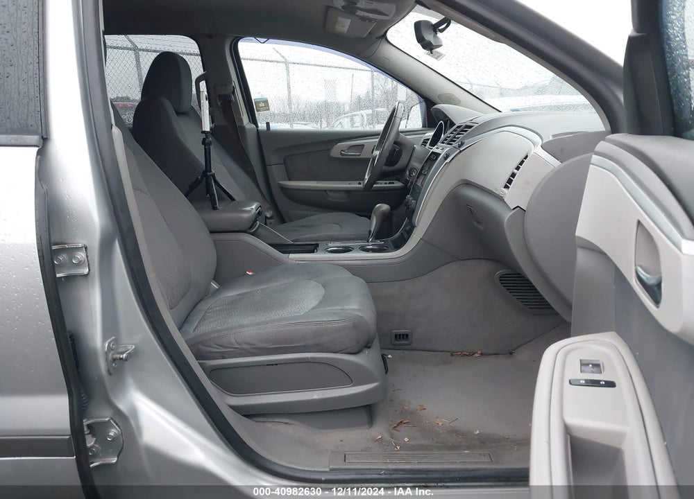 2012 CHEVROLET TRAVERSE LS VIN: 1GNKVFED9CJ341380