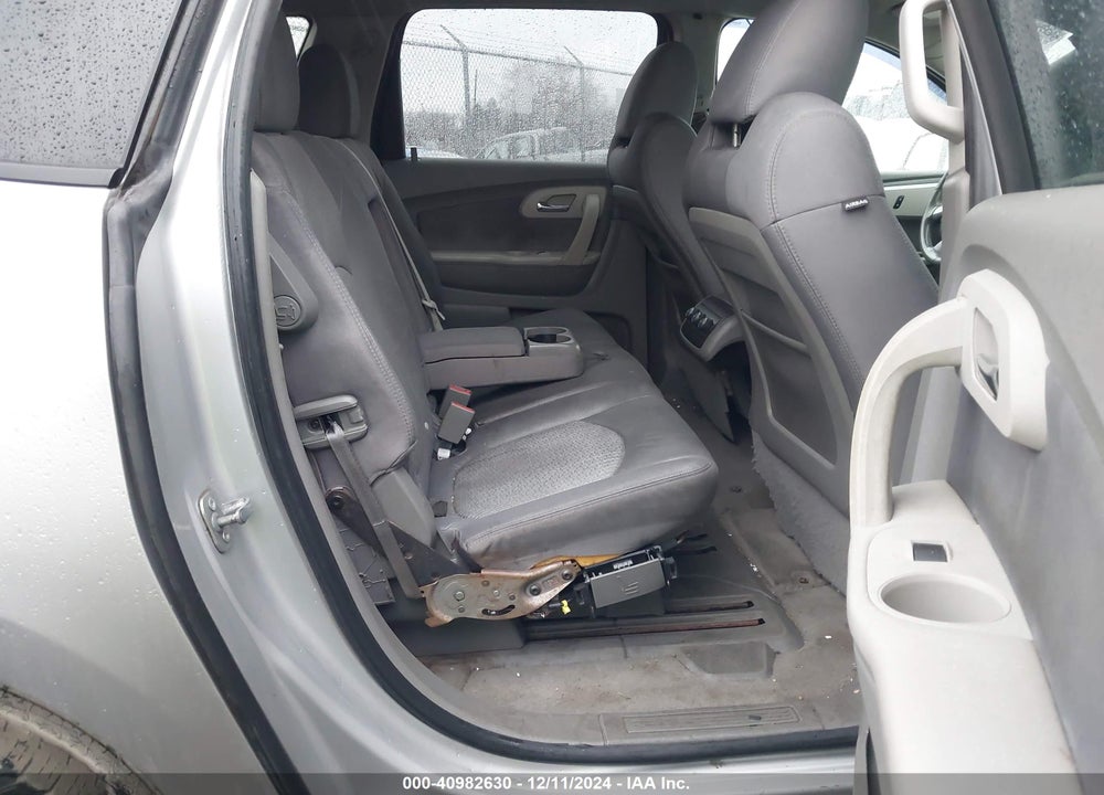 2012 CHEVROLET TRAVERSE LS VIN: 1GNKVFED9CJ341380