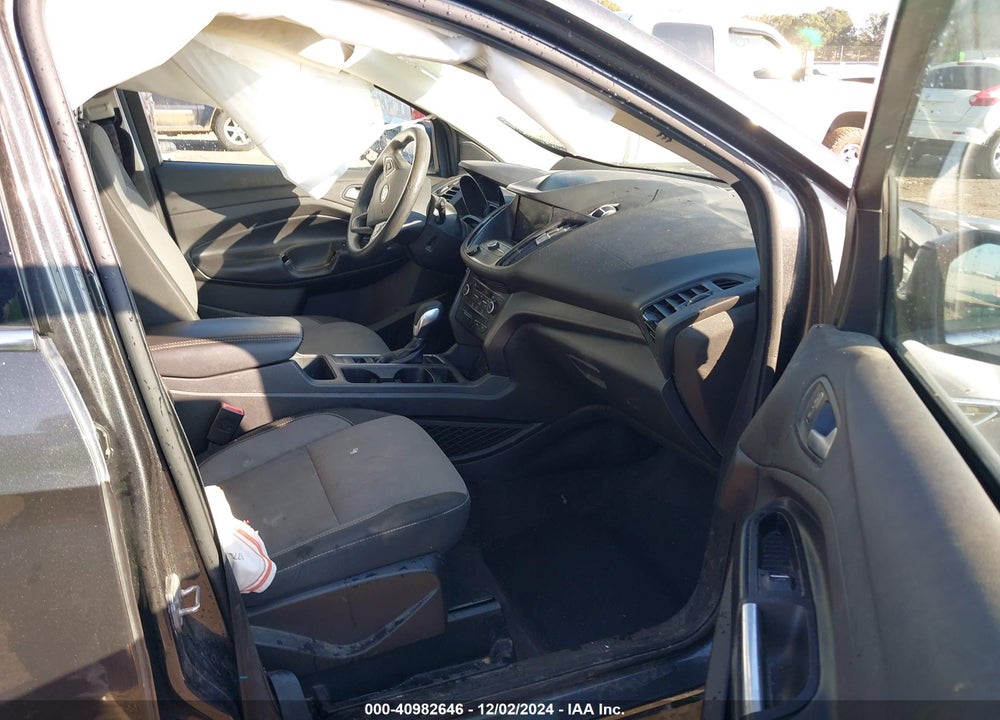 2019 FORD ESCAPE SE VIN: 1FMCU0GD4KUB94730