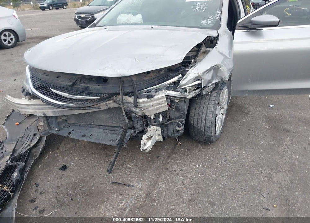 2015 CHRYSLER 200 LX VIN: 1C3CCCFBXFN567783
