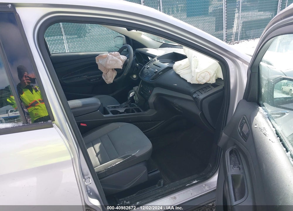 2017 FORD ESCAPE S VIN: 1FMCU0F70HUA37166