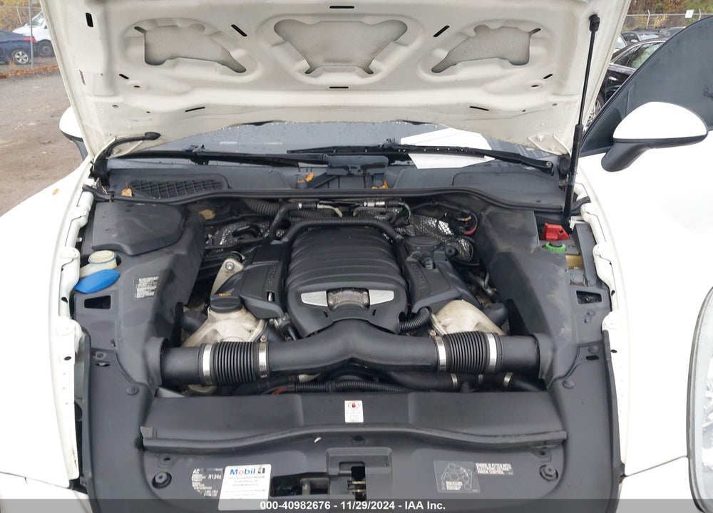 2011 PORSCHE CAYENNE S VIN: WP1AB2A2XBLA54061