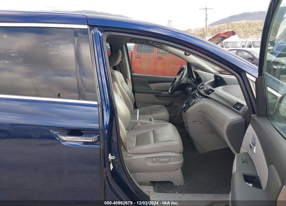 2015 HONDA ODYSSEY TOURING/TOURING ELITE VIN: 5FNRL5H97FB111332