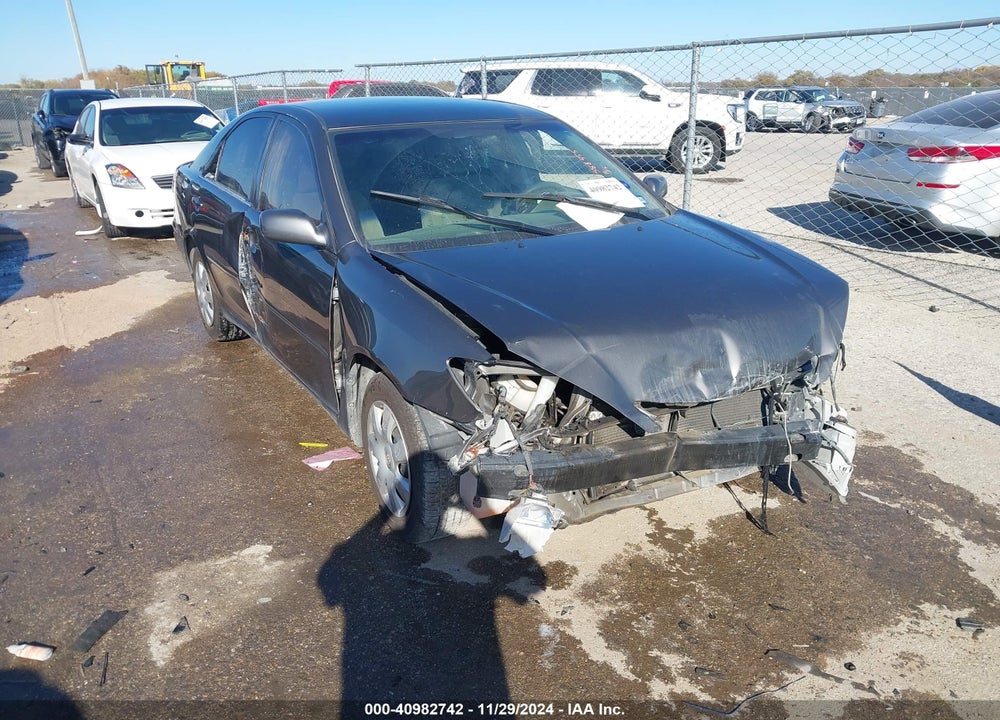 2004 TOYOTA CAMRY LE VIN: 4T1BE32K54U859847