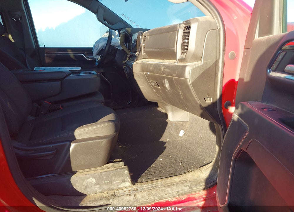 2024 CHEVROLET SILVERADO 3500HD 4WD  STANDARD BED LT VIN: 2GC4YTE73R1119678