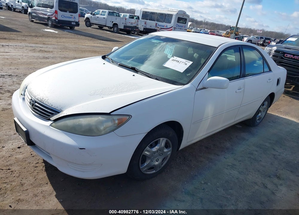 2005 TOYOTA CAMRY LE VIN: 4T1BE32K55U584871