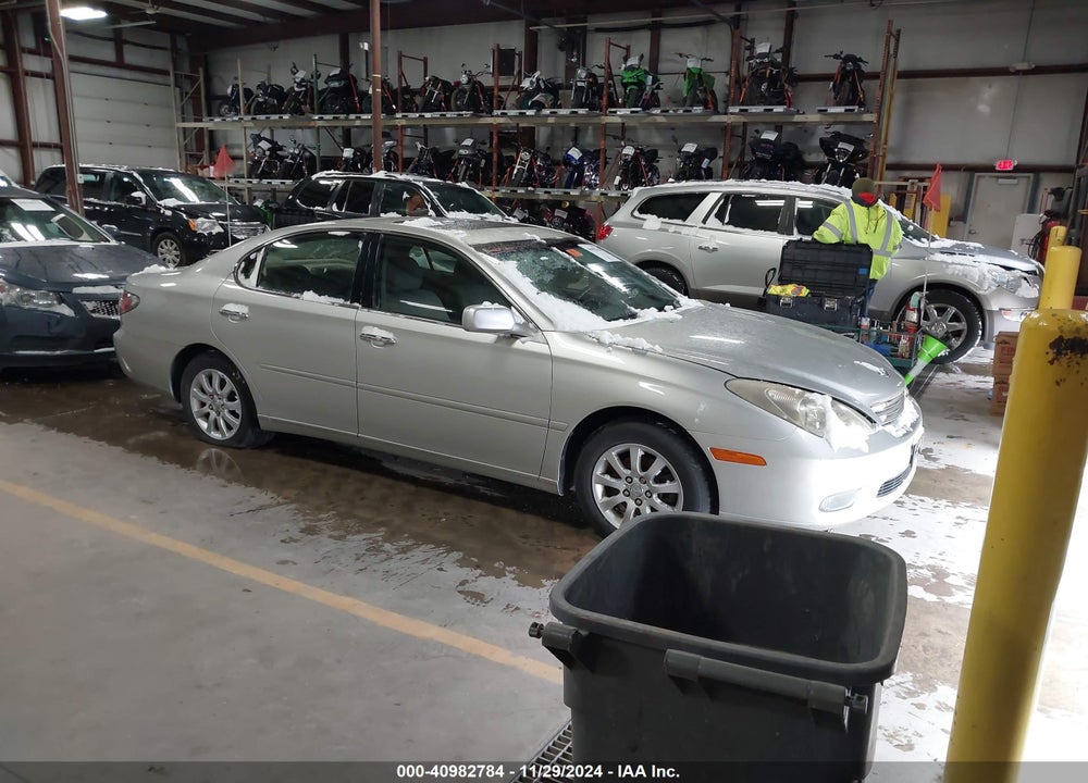 2002 LEXUS ES 300 VIN: JTHBF30GX20053716