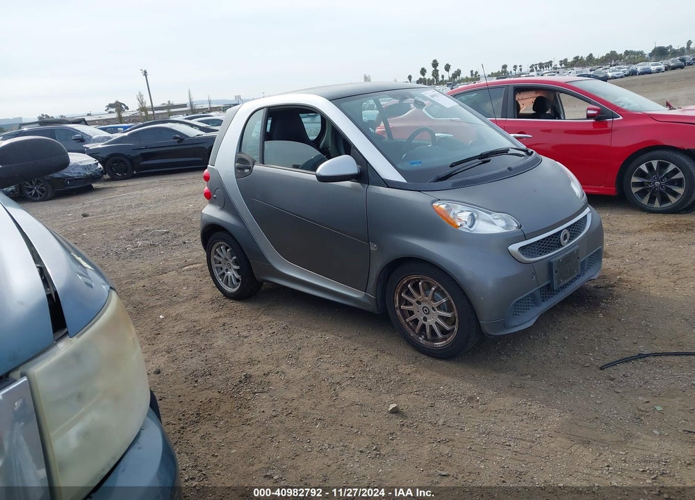 2013 SMART FORTWO PASSION/PURE VIN: WMEEJ3BA8DK703254