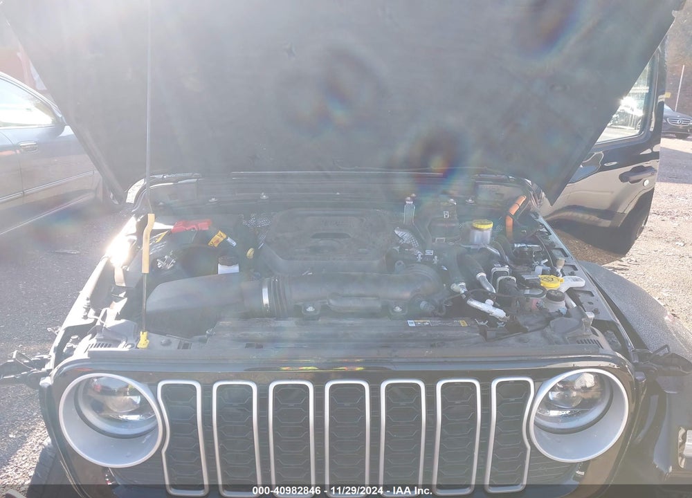 2024 JEEP WRANGLER 4XE SAHARA 4XE VIN: 1C4RJXP69RW238625