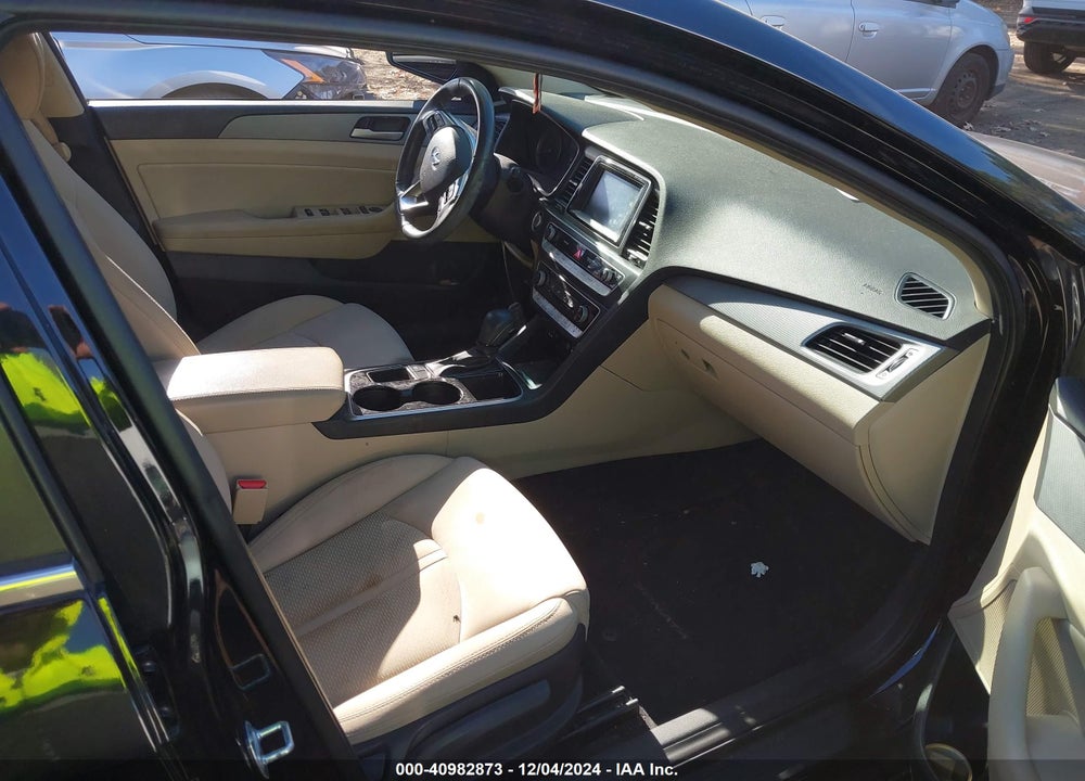 2018 HYUNDAI SONATA VIN: 5NPE34AF5JH644203