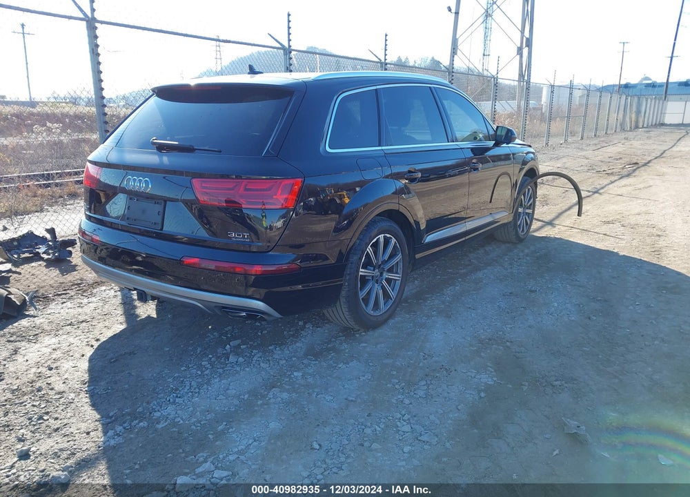 2017 AUDI Q7 3.0T PREMIUM VIN: WA1LAAF77HD003500