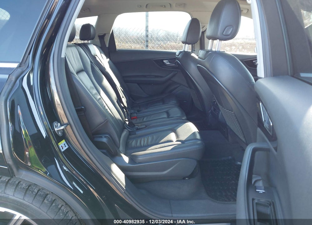 2017 AUDI Q7 3.0T PREMIUM VIN: WA1LAAF77HD003500