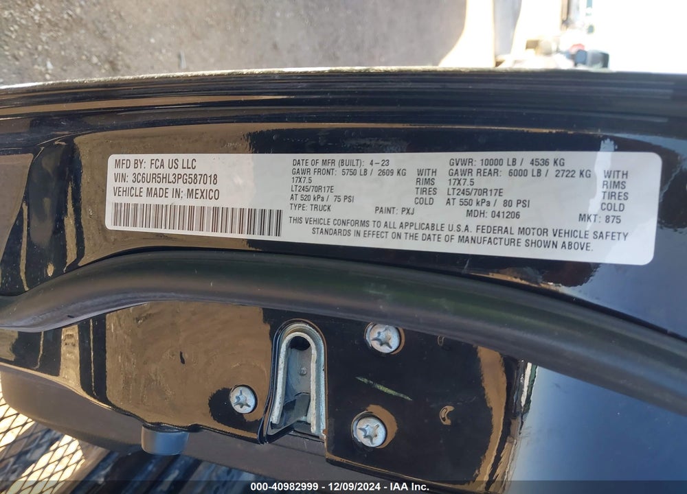 2023 RAM 2500 TRADESMAN 4X4 8' BOX VIN: 3C6UR5HL3PG587018