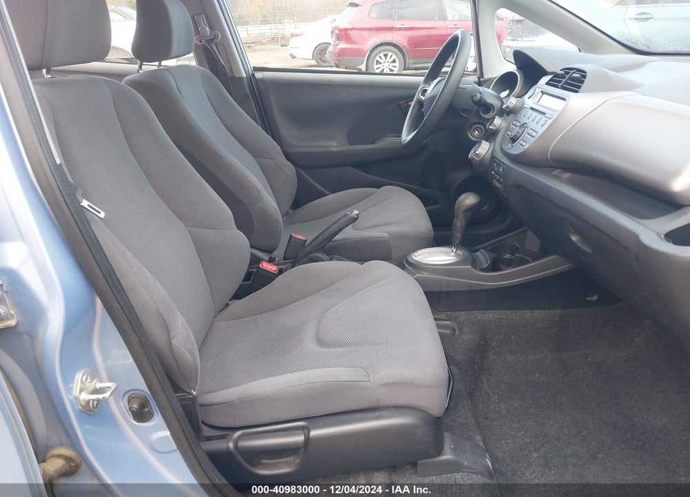 2010 HONDA FIT VIN: JHMGE8H24AC005351
