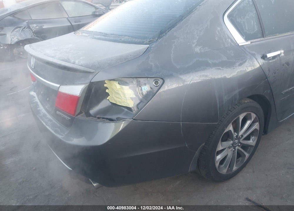 2015 HONDA ACCORD SPORT VIN: 1HGCR2E58FA011223
