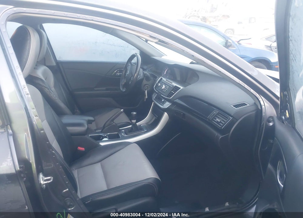 2015 HONDA ACCORD SPORT VIN: 1HGCR2E58FA011223