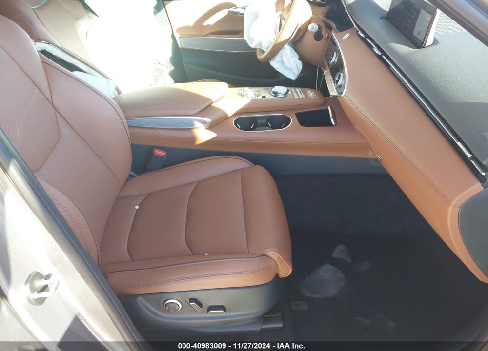 2023 GENESIS GV70 2.5T AWD VIN: KMUMADTB5PU123151