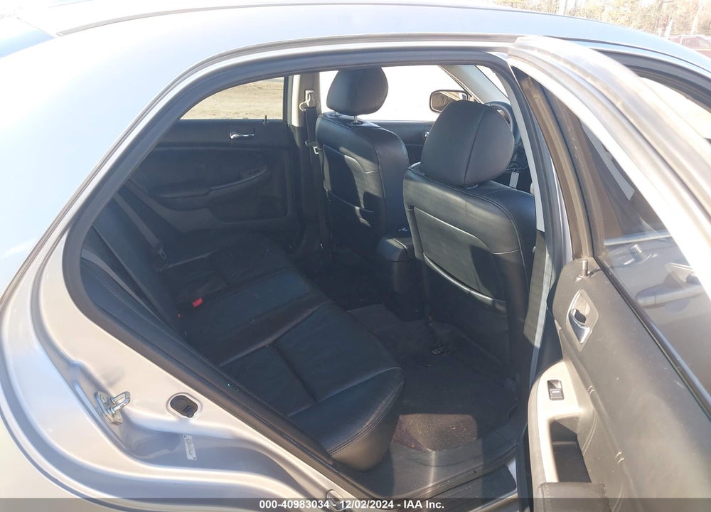 2005 HONDA ACCORD 3.0 EX VIN: 1HGCM66895A062386