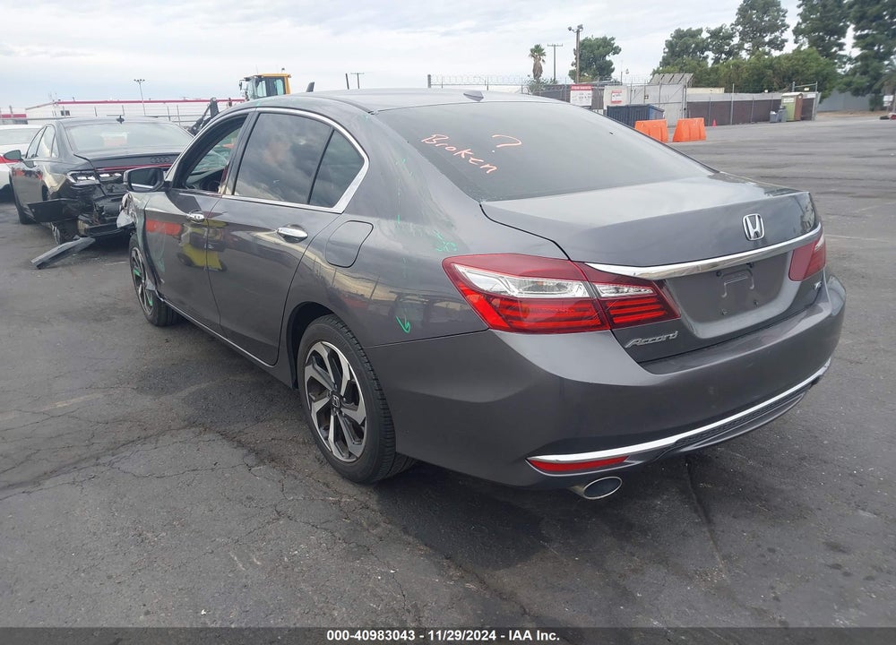 2017 HONDA ACCORD EX-L V6 VIN: 1HGCR3F83HA033941