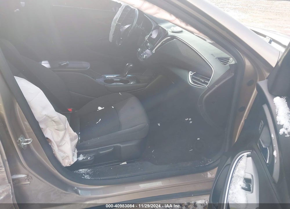 2018 CHEVROLET MALIBU VIN: 1G1ZD5ST4JF278133
